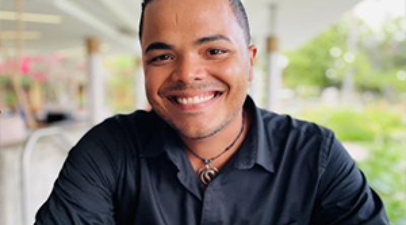 Dr. Hernandez Ayala