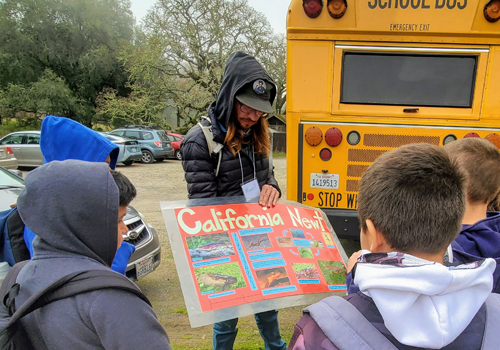 GEP student teaching children about the California Newt